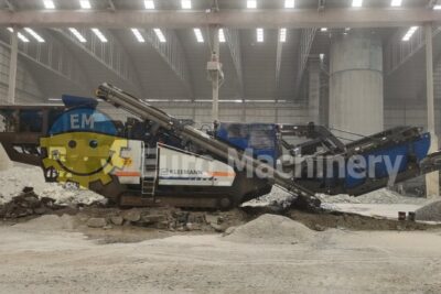 Mobile impact crusher KLEEMANN